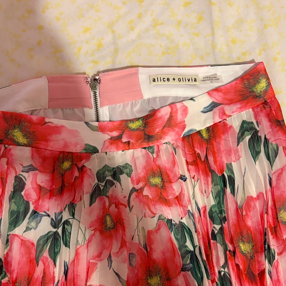 Alice + Olivia Pink & Green Floral Pleated Skirt
